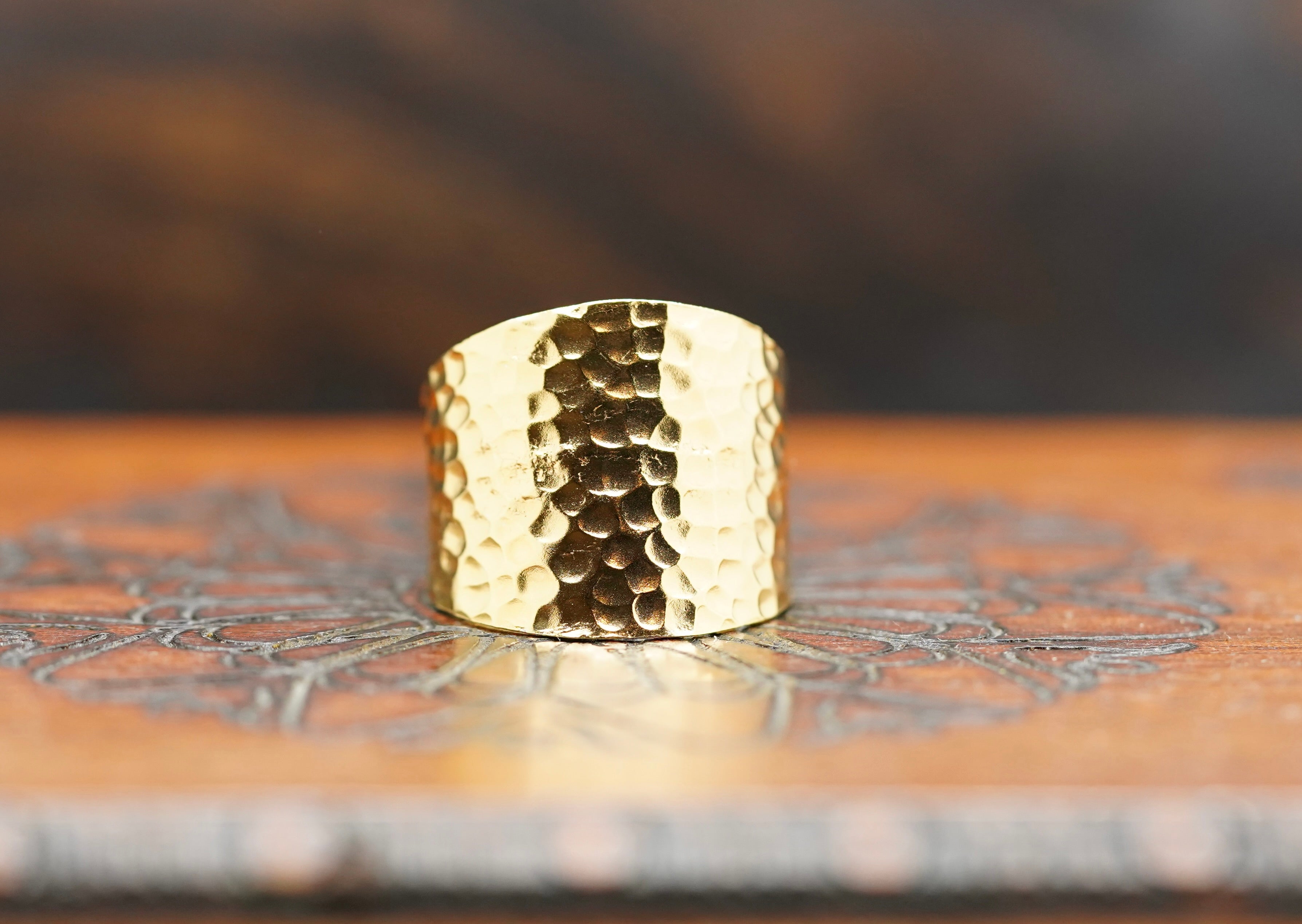 ring gehämmert, ring gehämmert gold, ring gold gehämmert, cholene ring, ring vergoldet, vergoldeter ring, goldener ring schmuck

