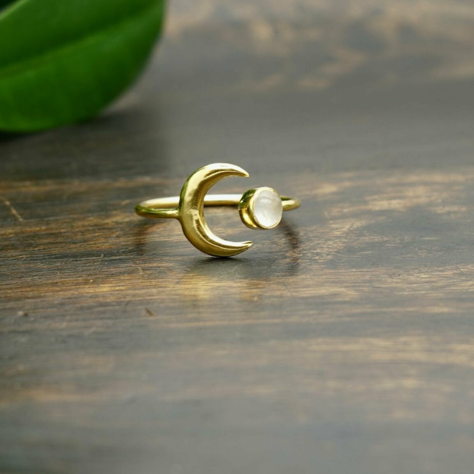 mondstein ring, mondstein ring gold, edelstein ring, jaci Ring, gold ring, ring aus mondstein, ring mondstein
