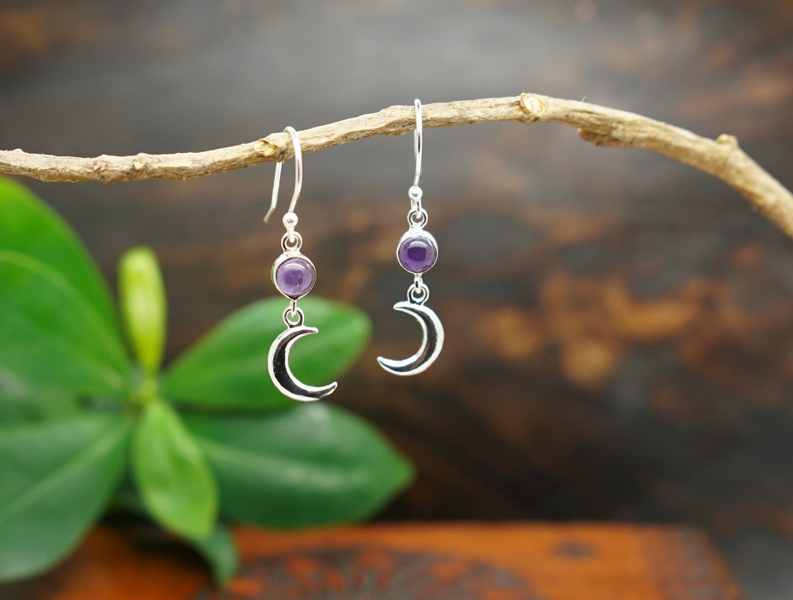 ohrringe mit amethyst, amethyst ohrringe, ohrringe silber mit amethyst, amethyst ohrringe silber, edelstein ohrringe, ohrringe edelstein, jaci ohrringe, mond ohrringe
