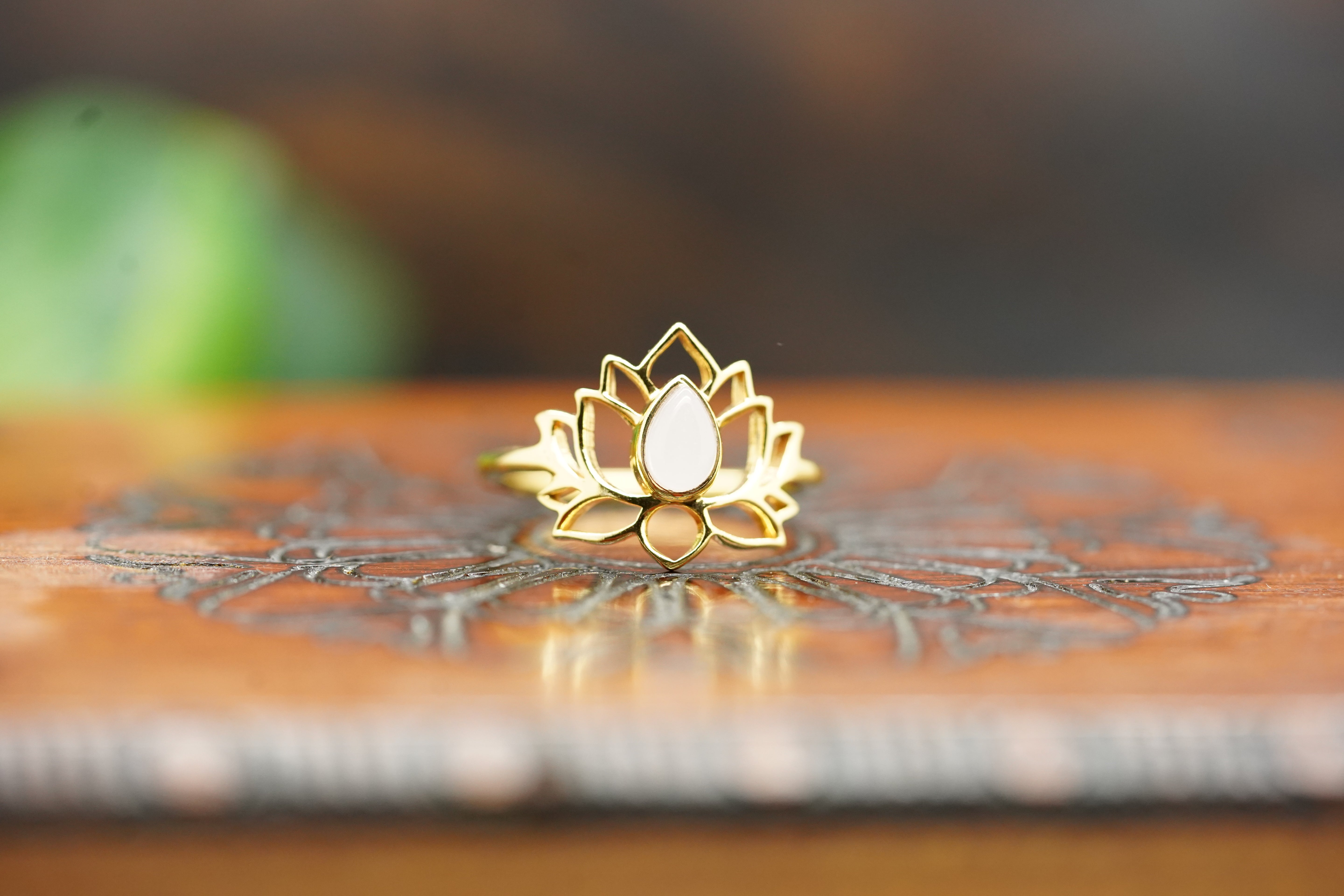 rosenquarz ring, rosenquarz schmuck, ring rosenquarz, ring mit rosenquarz, rosenquarz ring gold, lotus ring