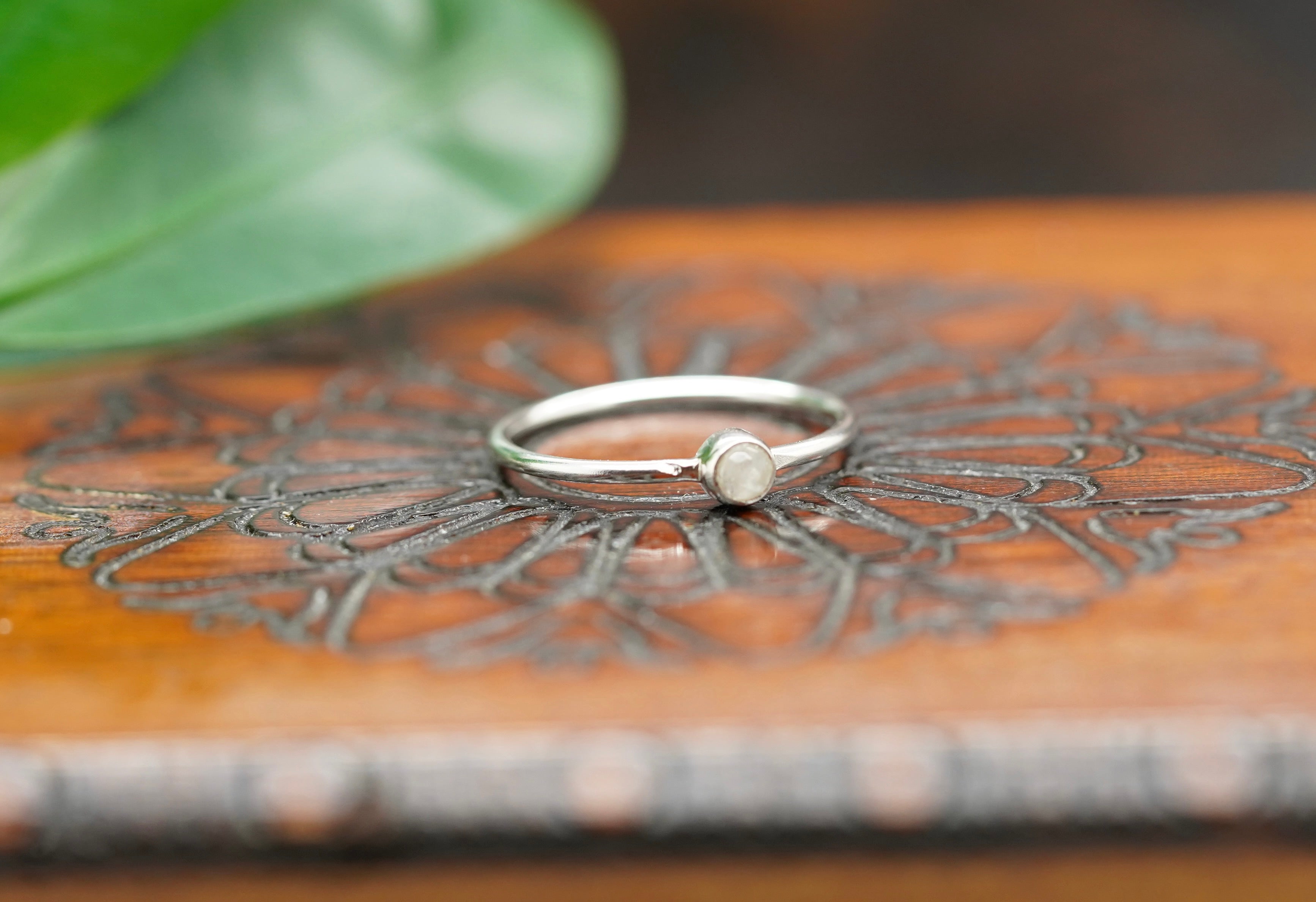 Mondstein Ring, ring mit edelstein, Angeni Ring, edelstein ring, ring mit edelstein kaufen