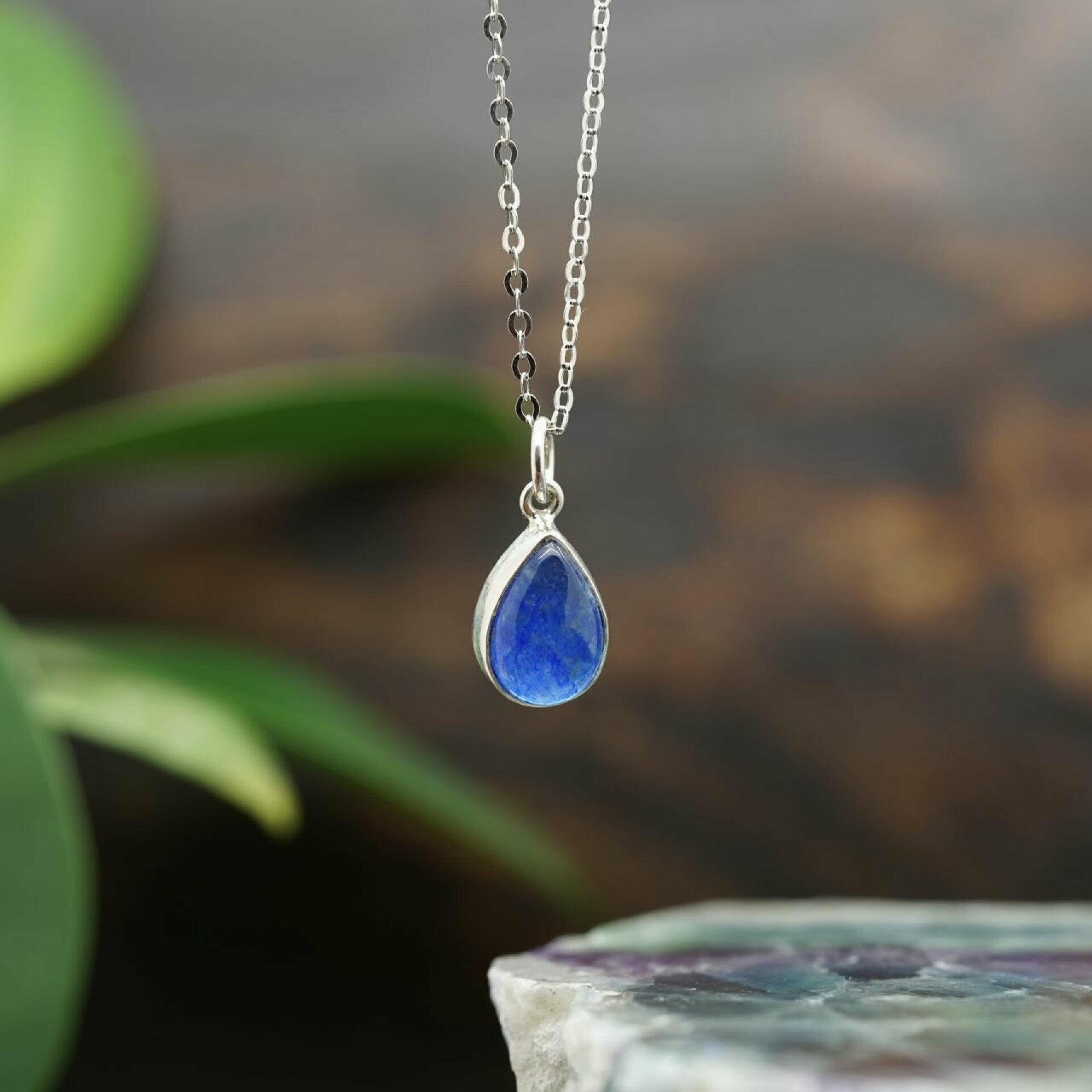 apatit kette, apatit schmuck, 
apatit kette blau, apatit anhänger, edelstein kette, silber kette, kette silber, silber kette damen, 925 silber kette, onida kette
