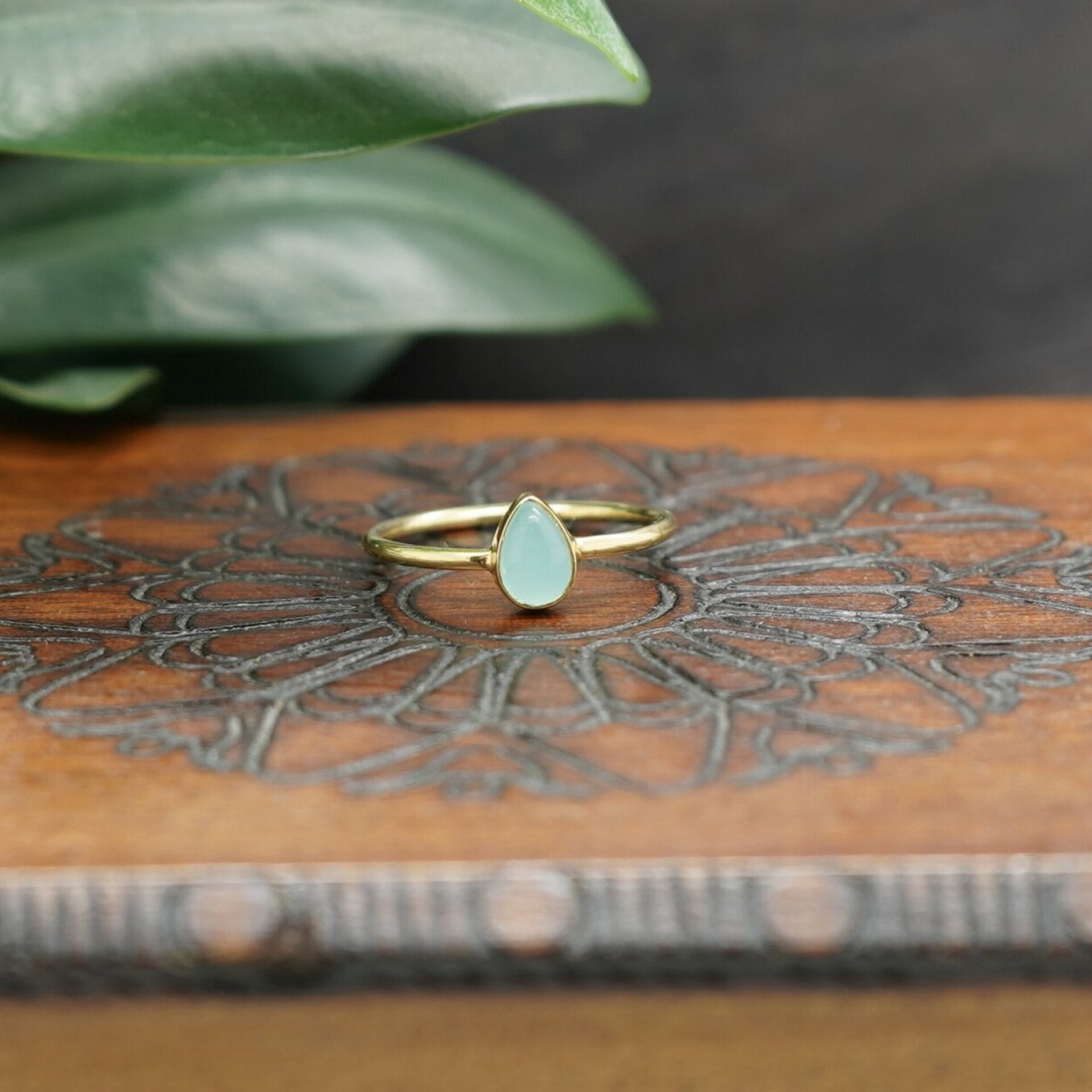 chalcedon ring, blauer chalcedon ring, chalcedon ring gold, ring mit chalcedon, onida ring, gold ring, edelstein ring
