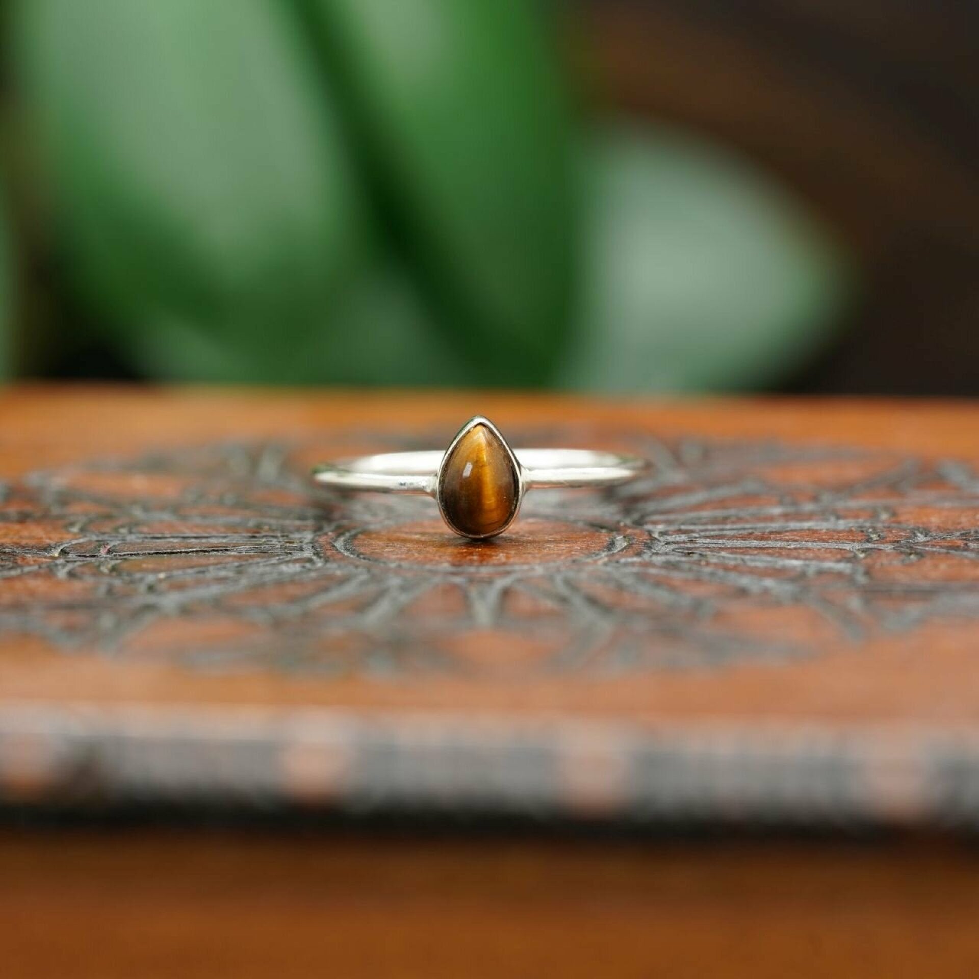 tigerauge ring, tigerauge ring, tigerauge ring silber, tigerauge ring damen, edelstein ring, onida ring, silber ring