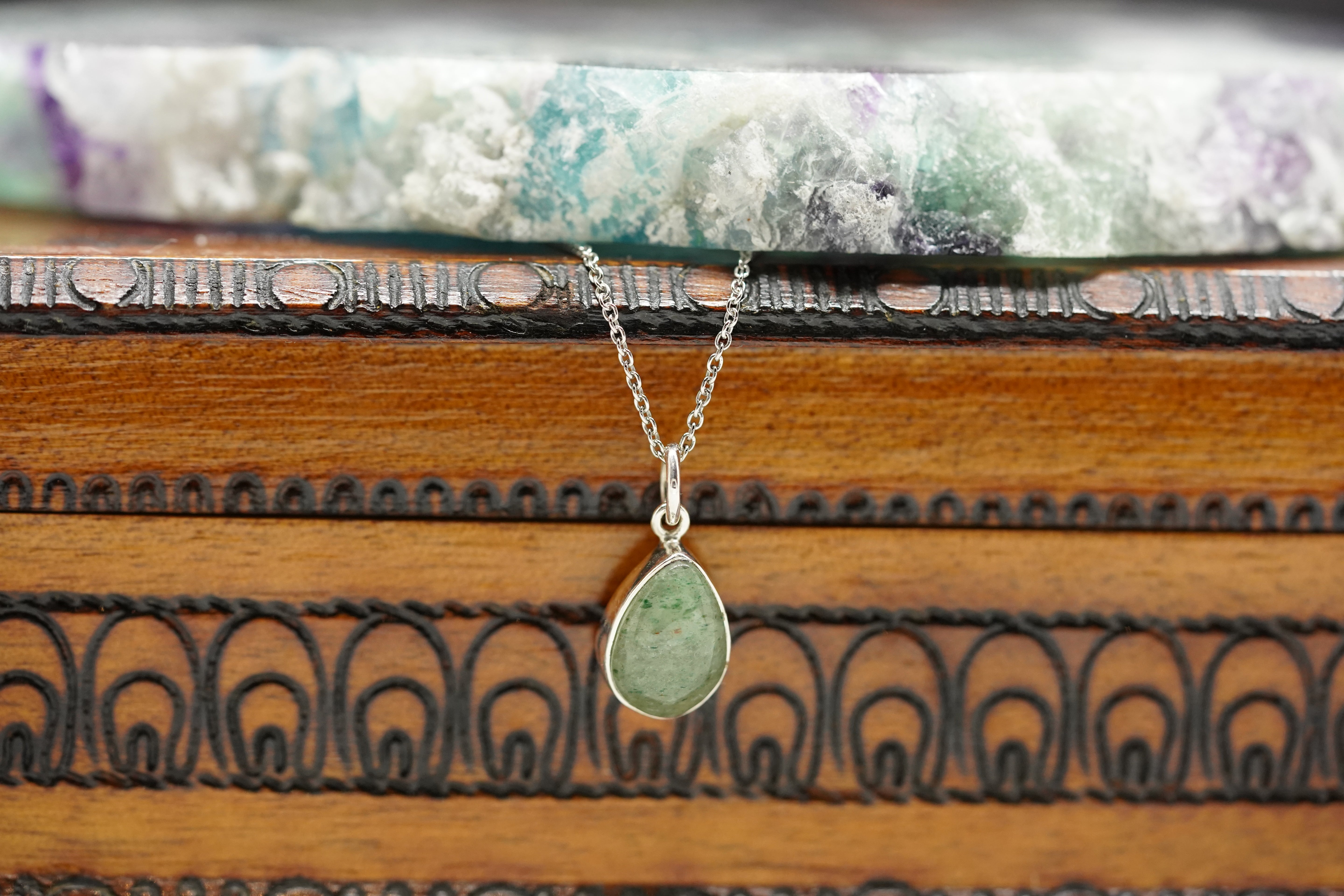 aventurin kette, schmuck aventurin, aventurin anhänger, aventurin schmuck, kette aventurin, aventurin kette silber, edelsetin kette, onida kette
