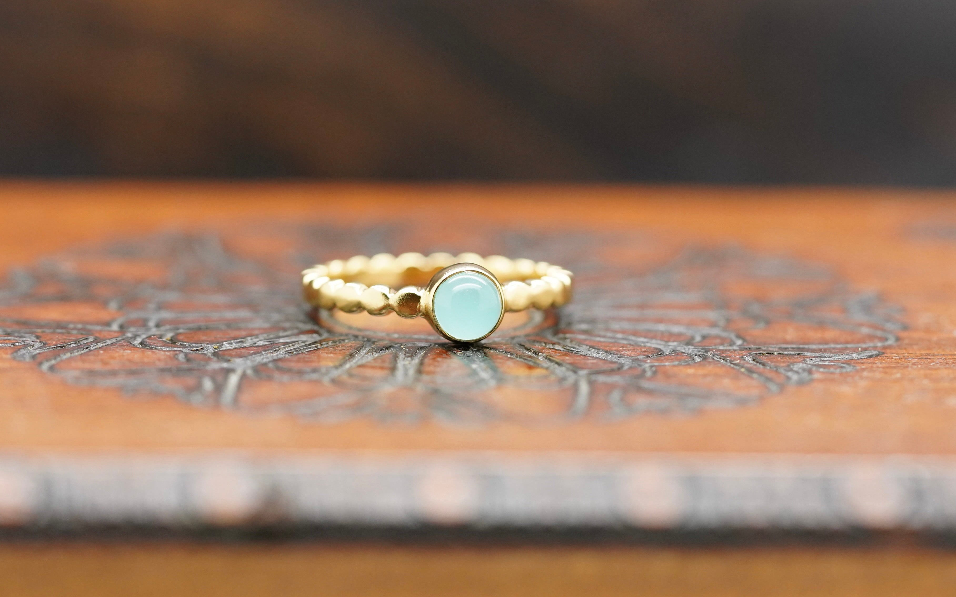 chalcedon ring, blauer chalcedon ring, chalcedon ring gold, ring mit chalcedon, waki ring, edelstein ring, ring vergoldet, vergoldeter ring
